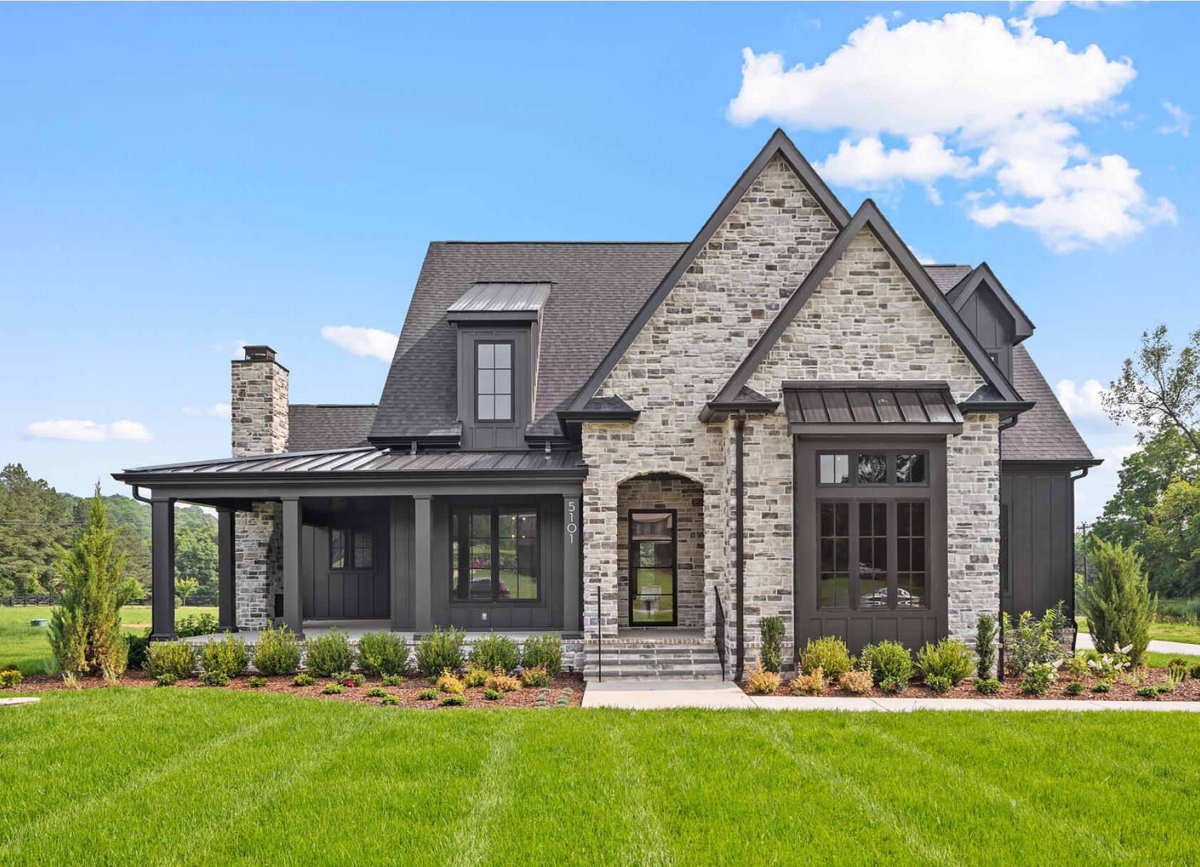 high-end country living